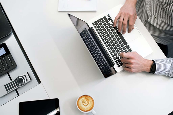 曙光服务器光盘启动按什么